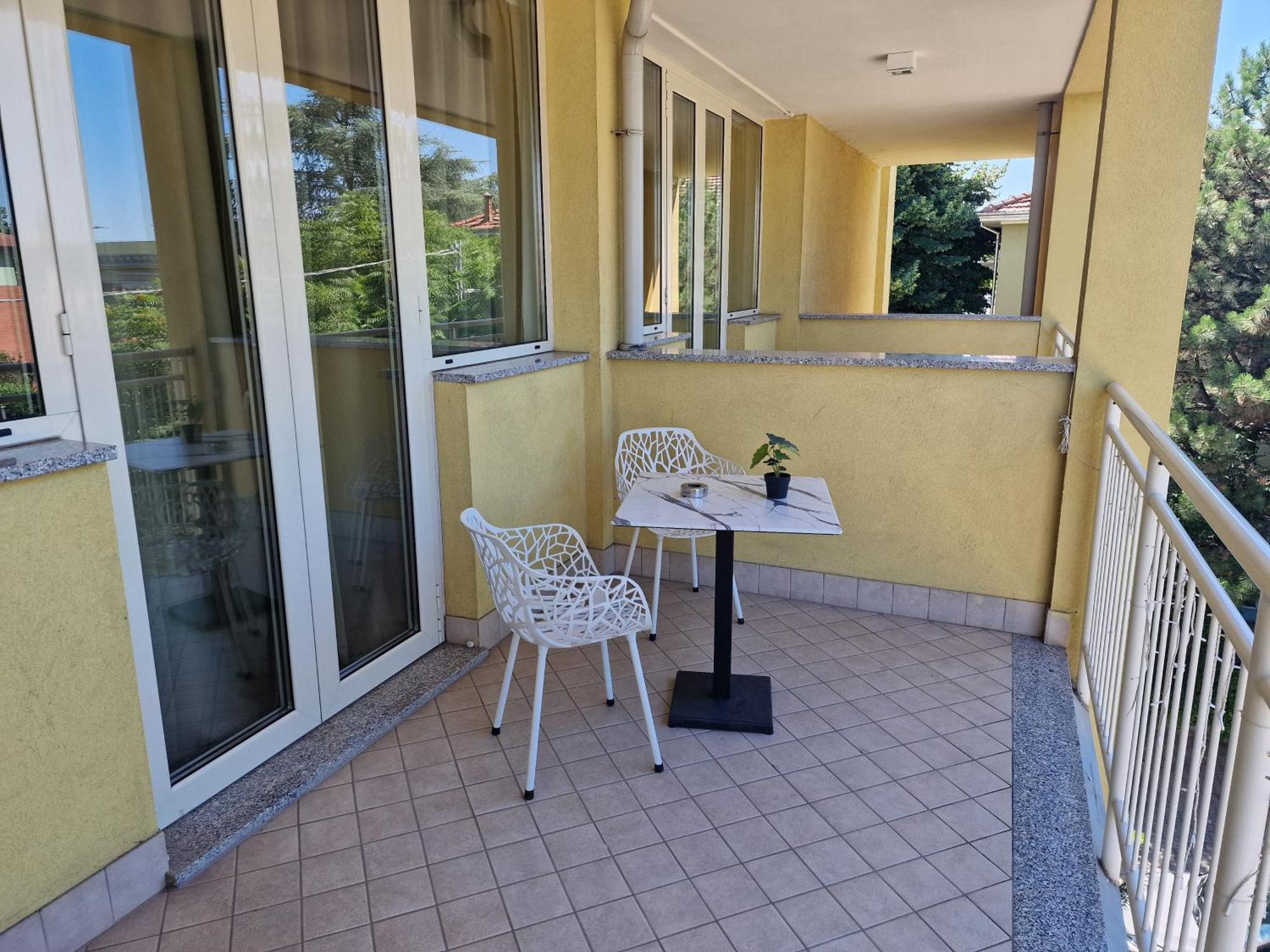 Hotel Giallo Noceto Exterior photo