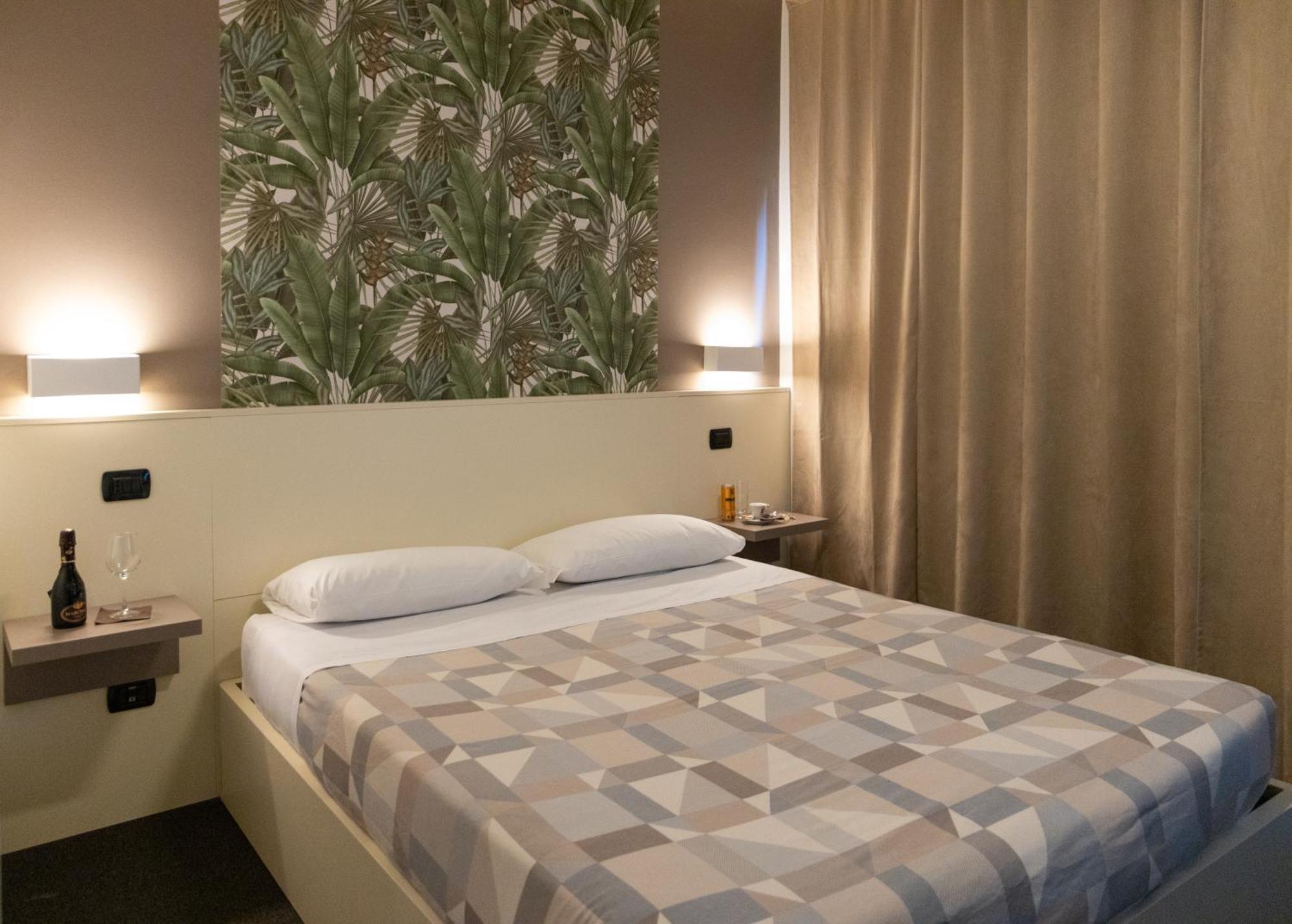 Hotel Giallo Noceto Exterior photo